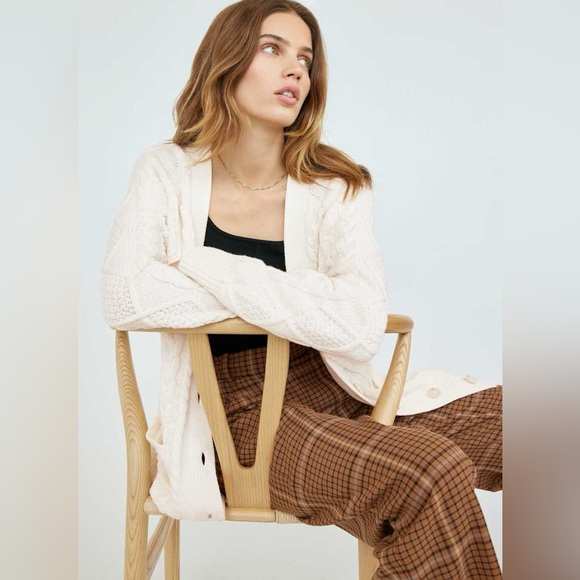 Aritzia Wilfred Cream Cable Knit Cardigan Women’s Size XS - Picture 5 of 11